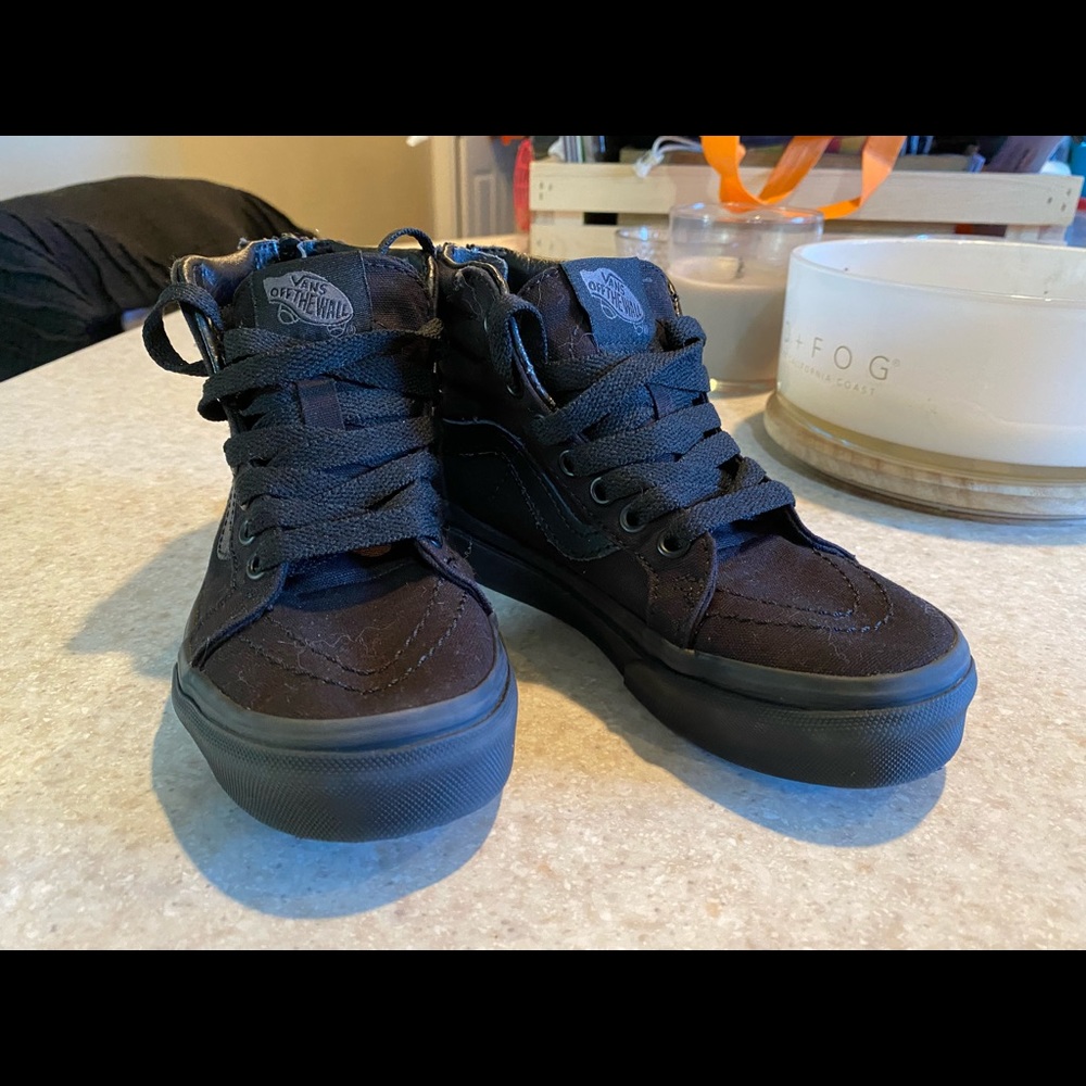 Preschool 12K Vans high top black with back zipper